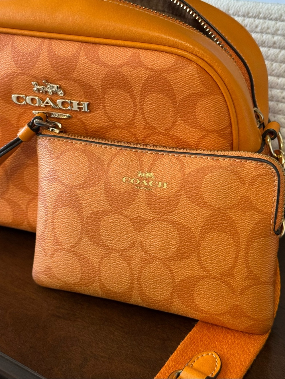 Coach Orange Signature Camera Crossbody - Picture 12 of 16